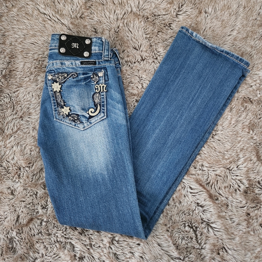 Miss Me Floral Bling Embroidered Pocket Boot Cut Jeans Style JP5446B Size 28